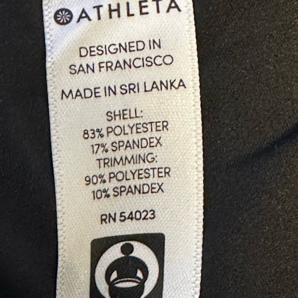 Athleta Skort Size Medium Made Of Polyester and Spandex. - Picture 7 of 8